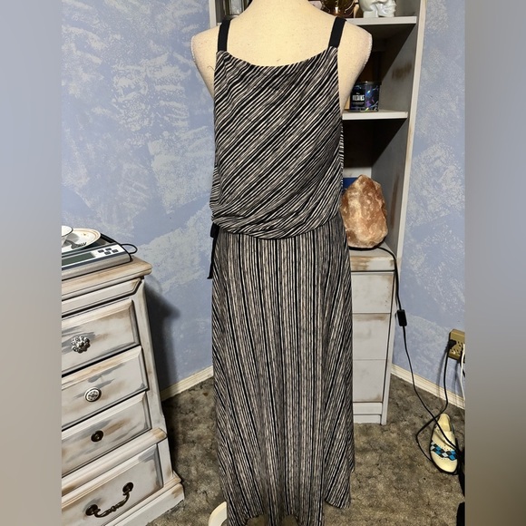 Ricki’s Black White Striped Midi Dress M Asymmetrical Hem Tie Waist Sleeveless - Picture 11 of 15